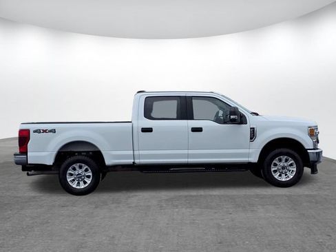 Used 2022 Ford F250 XLT AWD/4WD image 3