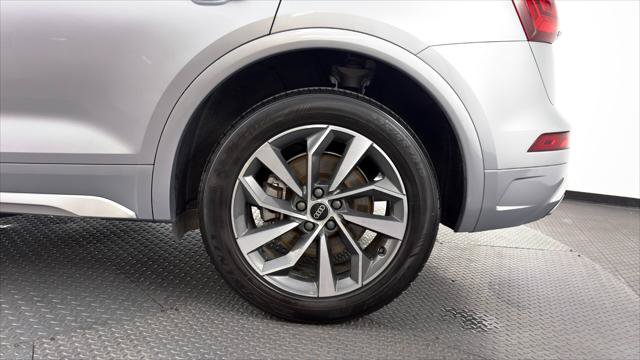 Used 2023 Audi Q5 2.0T Premium w/ Convenience Package AWD/4WD image 36