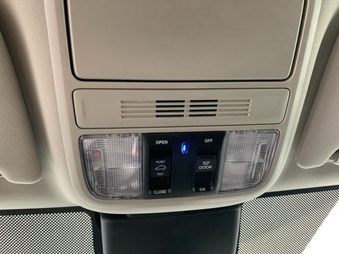 Used 2025 Honda Odyssey EX-L image 27