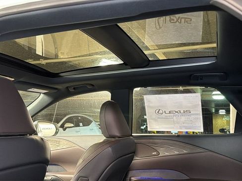 New 2026 Lexus RX 450h AWD w/ Convenience Package image 11