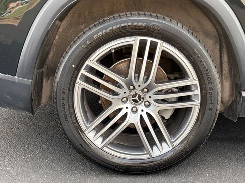 Used 2023 Mercedes-Benz GLS 450 4MATIC image 34