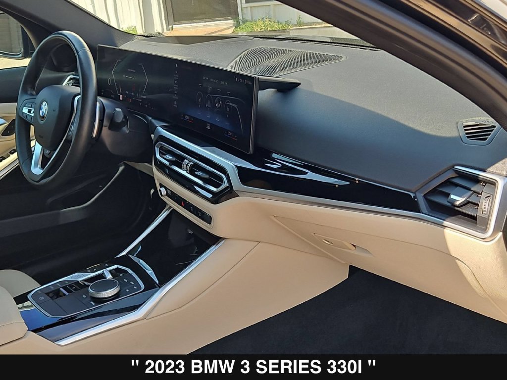 Used 2023 BMW 330i Sedan w/ Premium Package RWD image 29