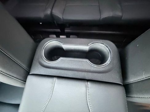 Certified 2025 Chevrolet Tahoe Z71 image 36