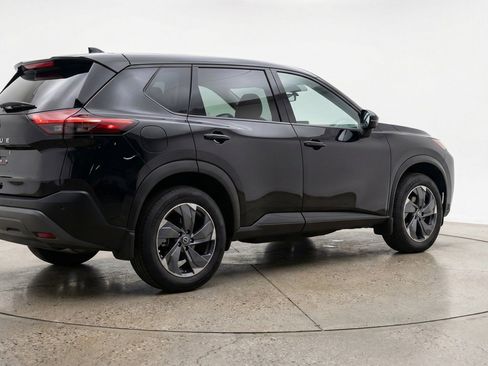Used 2025 Nissan Rogue SV FWD image 9