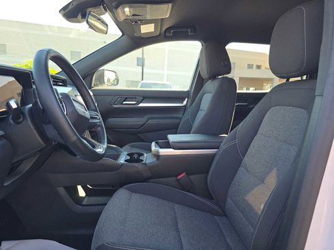 Used 2025 GMC Terrain Elevation image 22