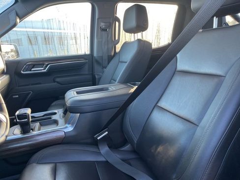 Used 2022 Chevrolet Silverado 1500 LT Trail Boss w/ LT Trail Boss Premium Package image 8