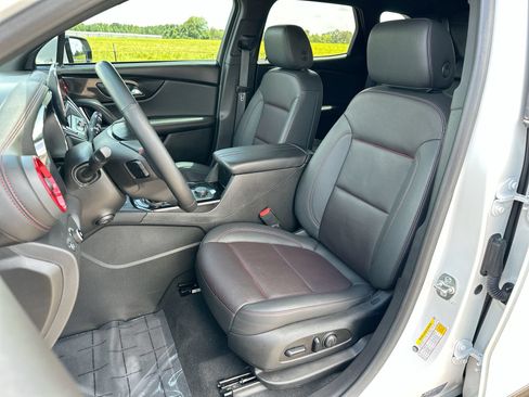 Used 2023 Chevrolet Blazer RS w/ Driver Confidence II Package FWD image 11