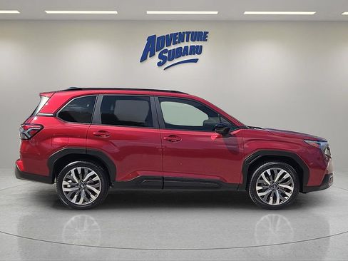 Used 2025 Subaru Forester Touring AWD/4WD image 7