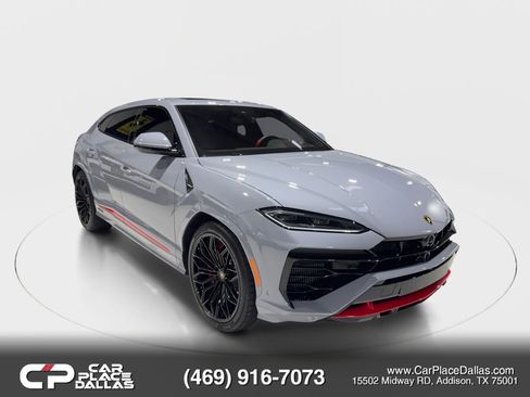 Used 2025 Lamborghini Urus SE AWD/4WD image 16