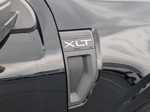 New 2026 Ford Maverick XLT AWD/4WD image 16