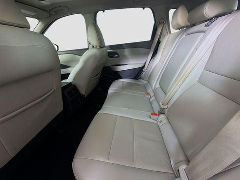 Used 2022 Nissan Rogue SV w/ SV Premium Package FWD image 27