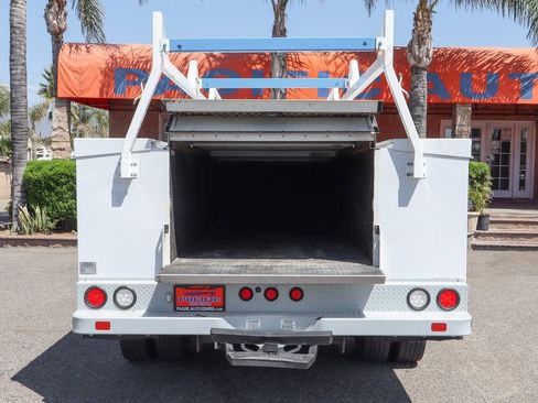 Used 2022 Ford F550 2WD SuperCab Super Duty image 9