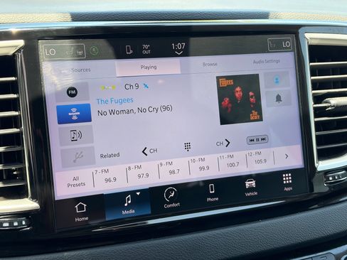 Used 2024 Chrysler Pacifica Touring-L FWD image 25