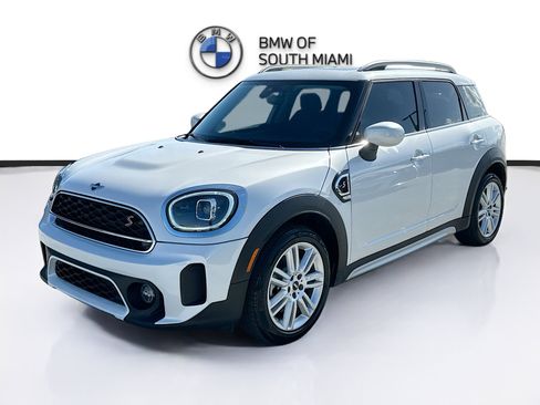 Used 2024 MINI Cooper Countryman S w/ Storage Package FWD image 3