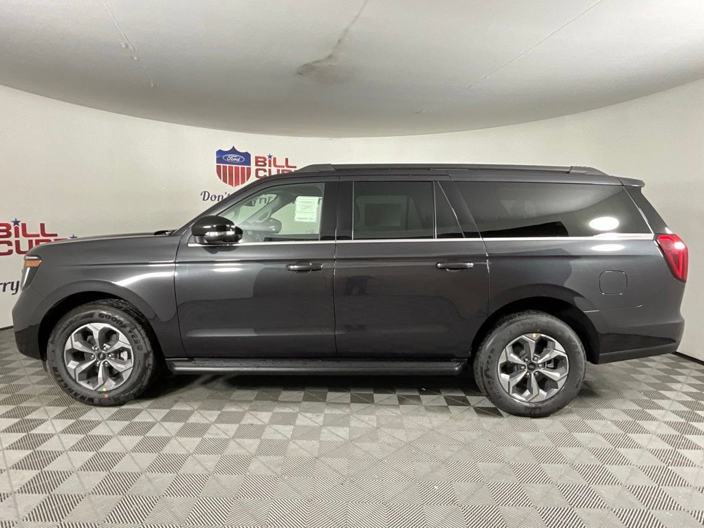 New 2027 Ford Expedition Max Active RWD image 6