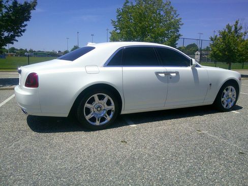 Used 2013 Rolls-Royce Ghost RWD image 14