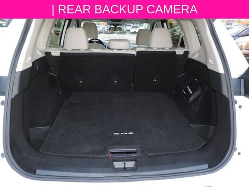 Certified 2024 Nissan Rogue SV image 13