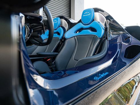 Used 2021 McLaren Elva RWD image 10