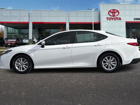 Certified 2025 Toyota Camry LE image 7