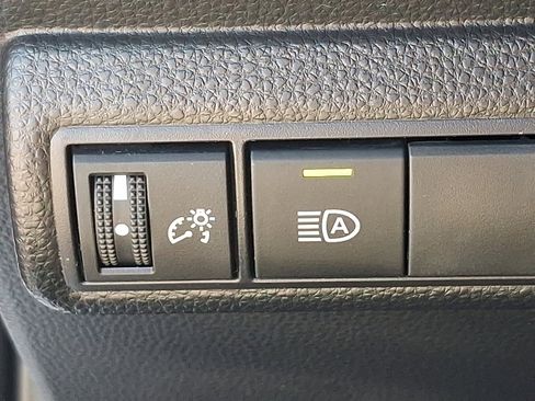 Used 2024 Toyota Corolla LE w/ LE Convenience Package FWD image 24