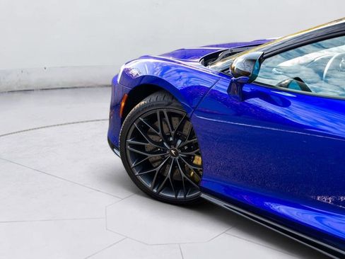 New 2025 McLaren GTS image 36