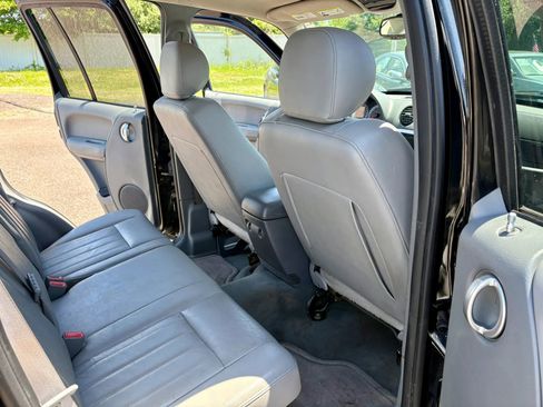 Used 2005 Jeep Liberty Limited AWD/4WD image 24