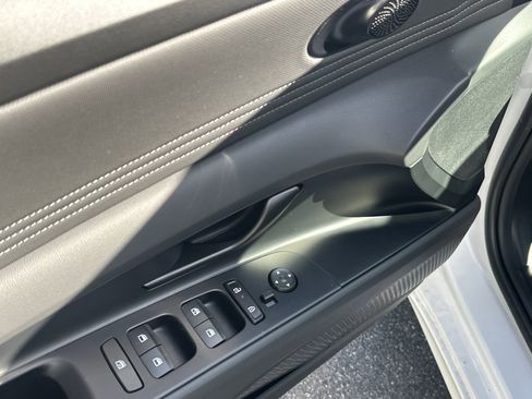 New 2026 Hyundai Elantra Sport FWD image 16