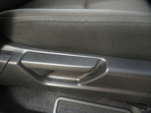 Used 2016 Honda HR-V EX image 26