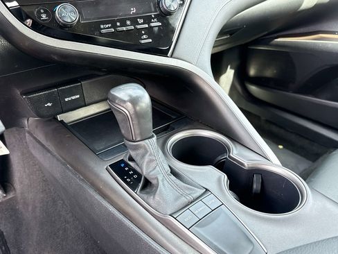 Used 2024 Toyota Camry SE FWD image 20