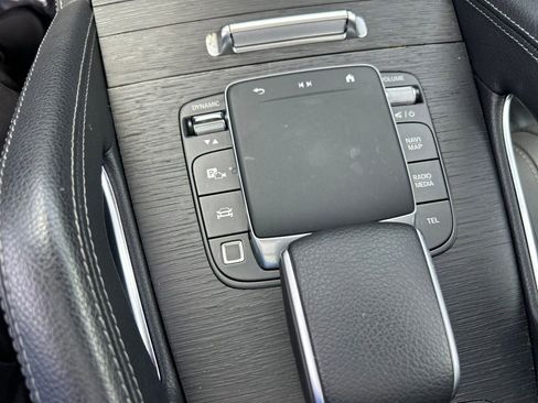 Used 2025 Mercedes-Benz GLE 350 4MATIC w/ AMG Line Exterior image 41