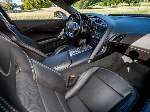Used 2017 Chevrolet Corvette Z06 RWD image 7