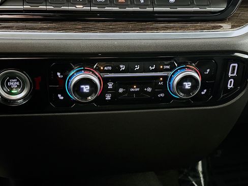 Used 2022 GMC Sierra 1500 Elevation image 15