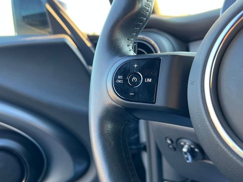 Used 2023 MINI Cooper Convertible w/ Signature Upholstery Package image 17