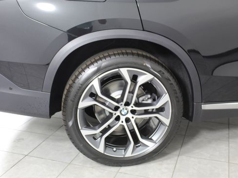 New 2026 BMW X5 sDrive40i w/ Climate Comfort Package image 10