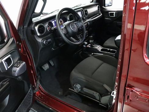 Used 2021 Jeep Wrangler Unlimited Sport image 14