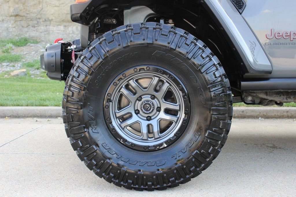 Used 2021 Jeep Gladiator Rubicon AWD/4WD image 39
