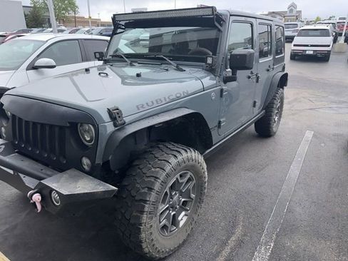 Used 2015 Jeep Wrangler Unlimited Rubicon w/ Connectivity Group AWD/4WD image 1