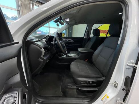 Used 2018 Chevrolet Traverse LS AWD/4WD image 10