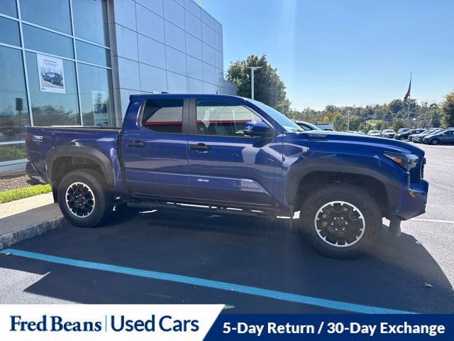 Used 2024 Toyota Tacoma TRD Off-Road w/ TRD Off Road Premium Package AWD/4WD image 3
