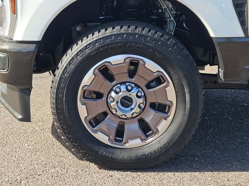 New 2025 Ford F350 King Ranch w/ FX4 Off-Road Package image 7