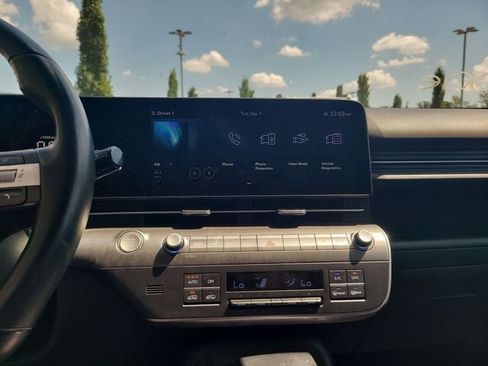 Used 2025 Hyundai Kona SEL FWD image 15