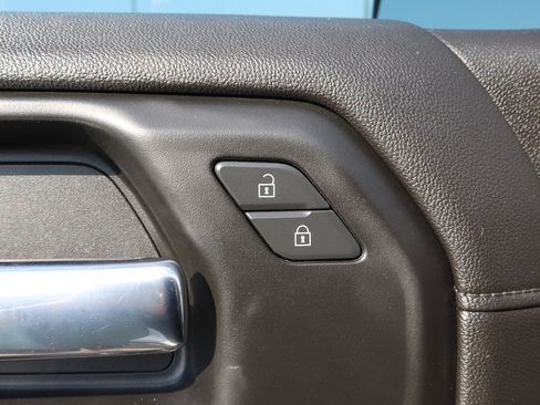 Used 2020 Chevrolet Silverado 1500 LT Trail Boss image 18