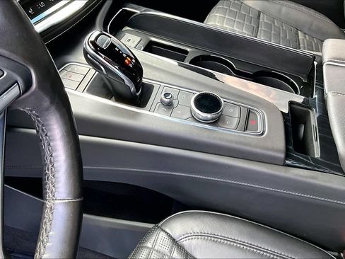 Used 2023 Cadillac Escalade V AWD/4WD image 19