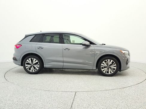 Used 2024 Audi Q4 e-tron Premium Plus w/ Premium Plus image 4