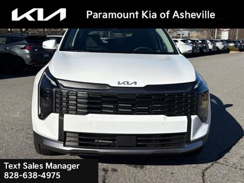 New 2026 Kia Sportage LX w/ LX Convenience Package image 2