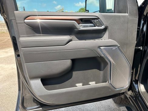 New 2025 GMC Sierra 2500 Denali w/ Denali Reserve Package image 21