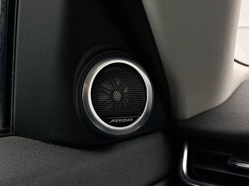 Used 2021 Land Rover Range Rover Evoque SE image 13