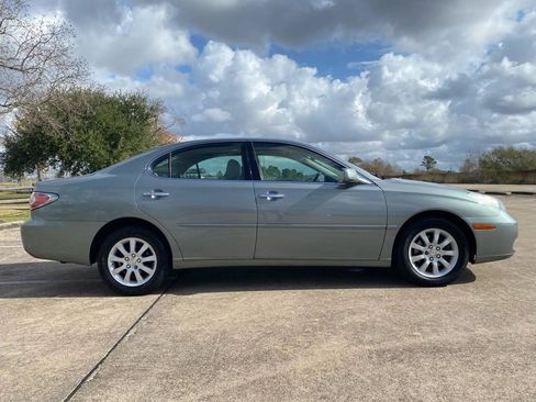 Used 2003 Lexus ES 330 FWD image 8