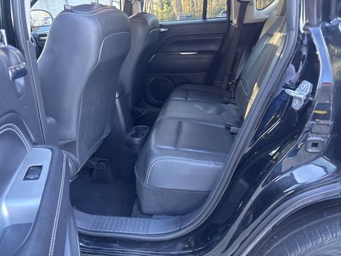 Used 2015 Jeep Compass Limited image 15