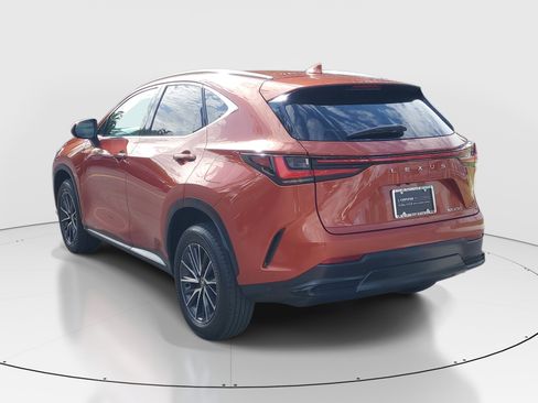 Used 2024 Lexus NX 250 FWD w/ Towing Package (2000 Lbs) image 5